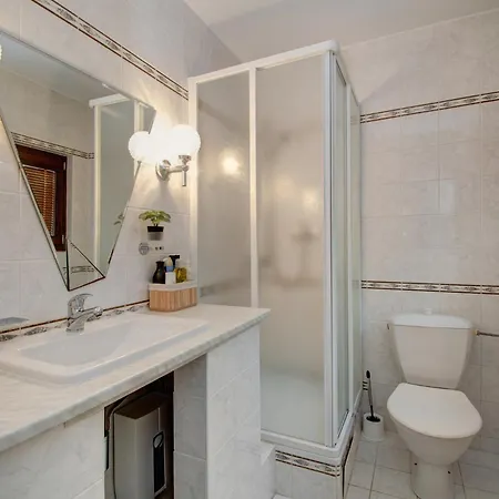 Apartmán Domeček U Zámeckého Parku *