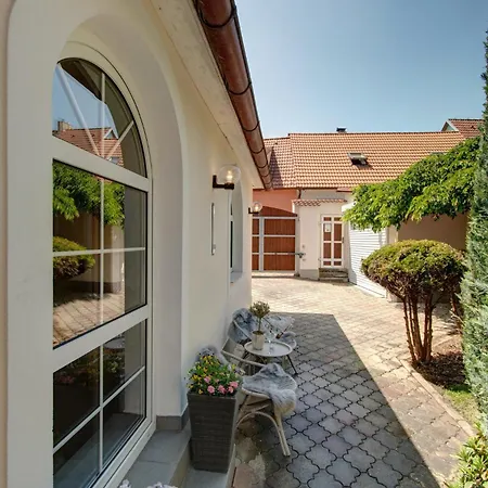 Apartmán Domeček U Zámeckého Parku Třeboň