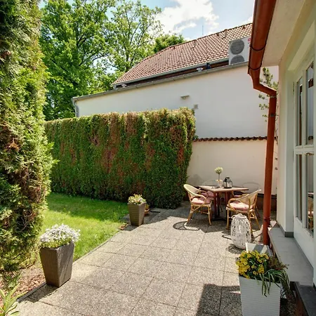 Apartamento Domeček U Zámeckého Parku *