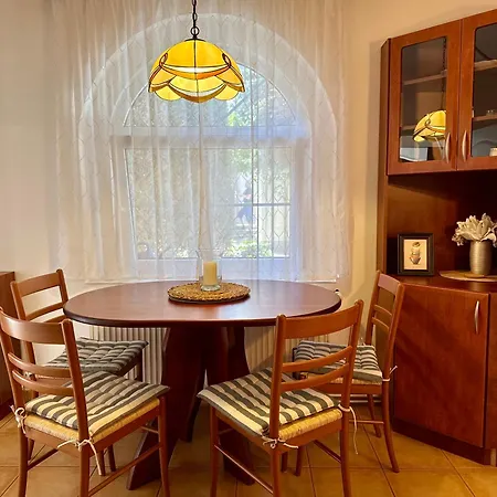 Domecek U Zameckeho Parku Apartment Trebon