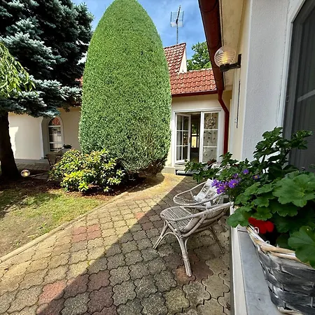 Domecek U Zameckeho Parku Daire